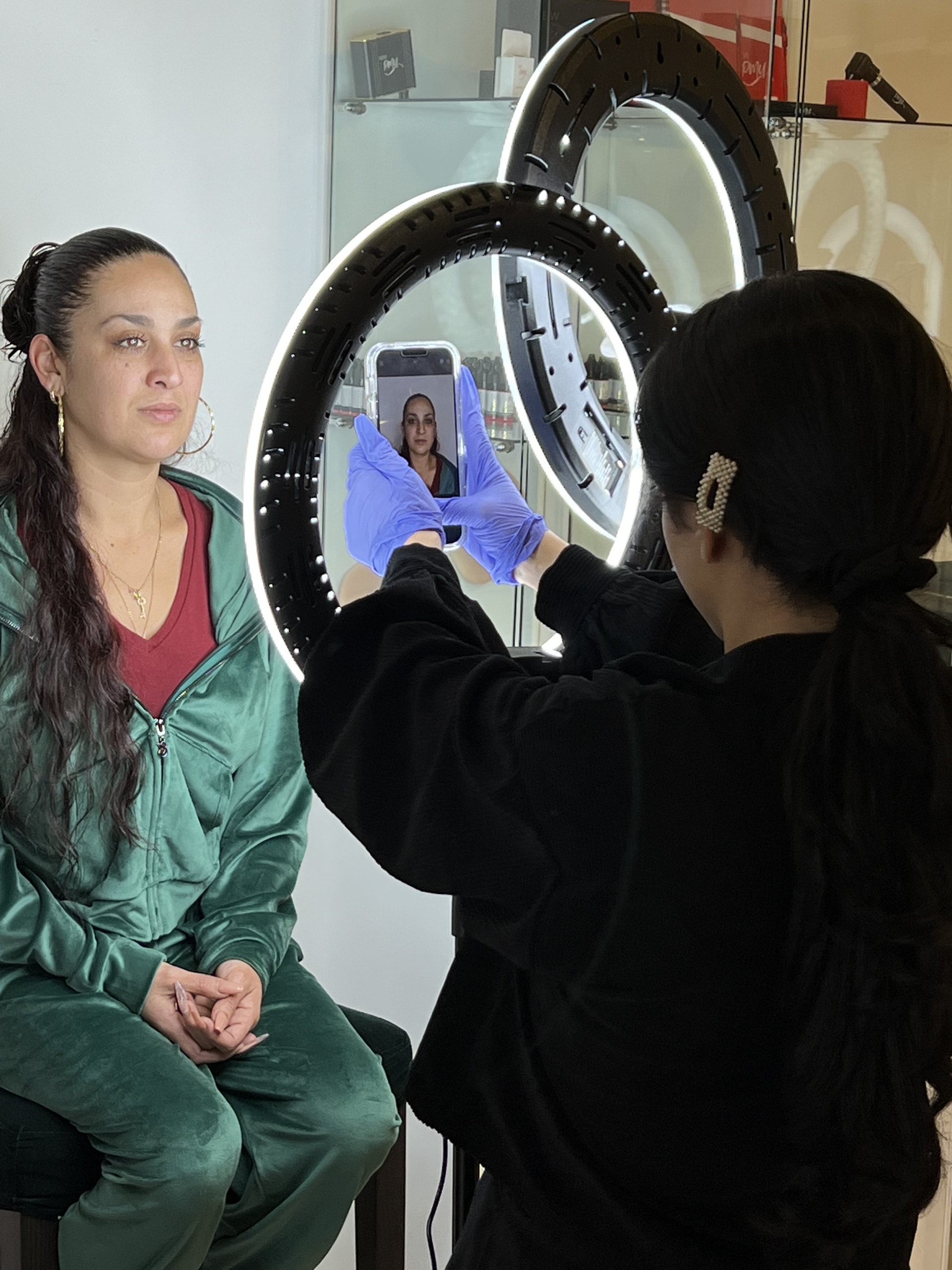 Nano brows practice on a live model