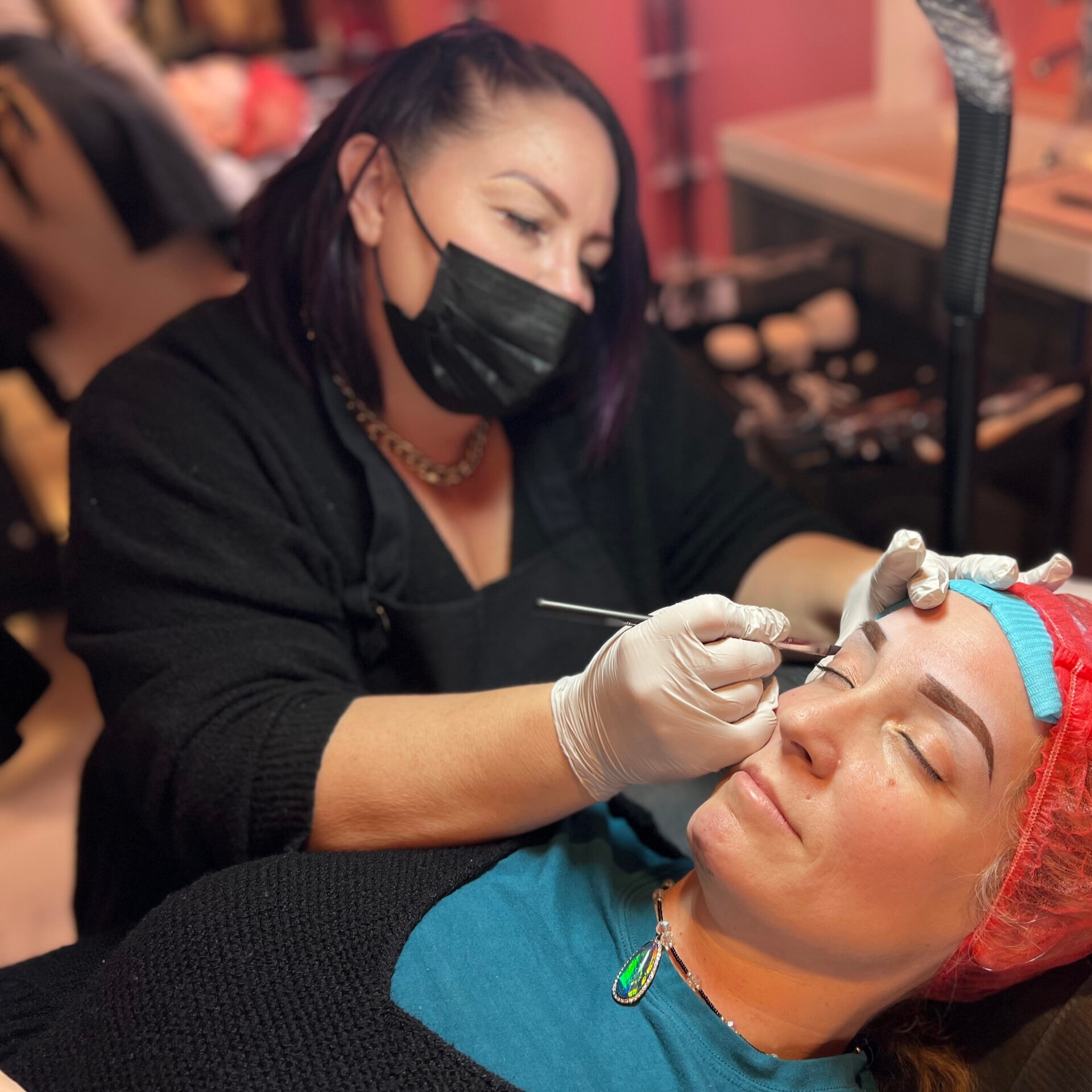 Eyeliner permanent makeup student work