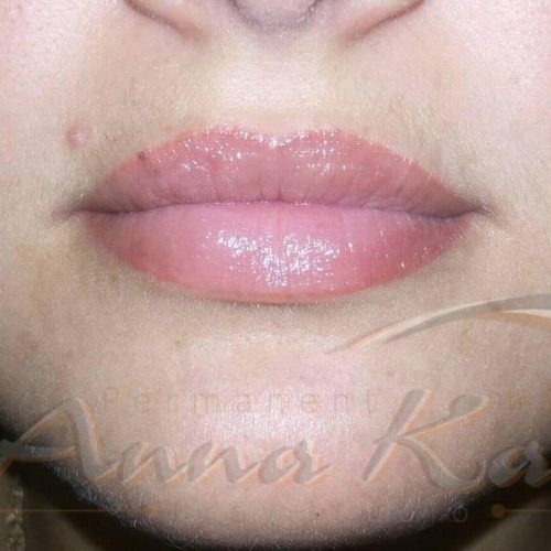 What Is a Permanent Lip Tattoo? - Go Permanent