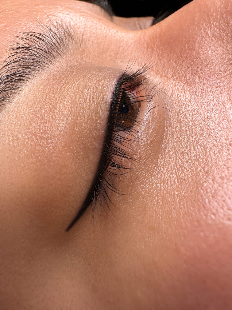 Benefits of Permanent Makeup Eyeliner